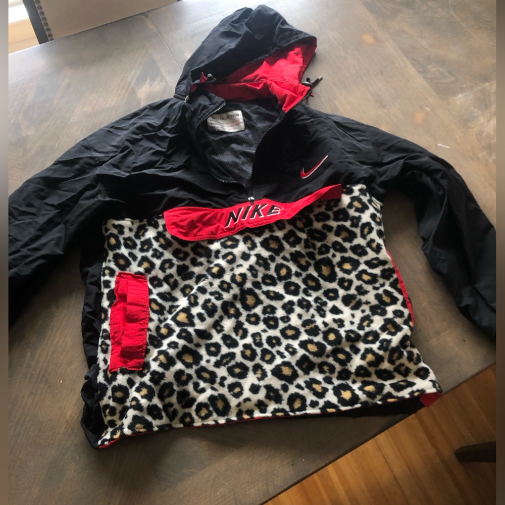 Nike J E P collection Pullover